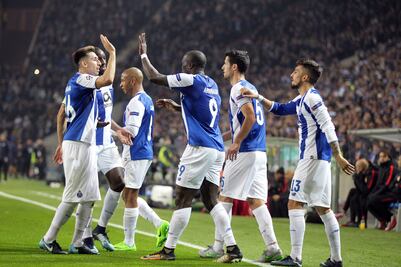 Porto clasifica a octavos de Champions League