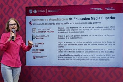 Buscan que 150 mil capitalinos terminen estudios de prepa