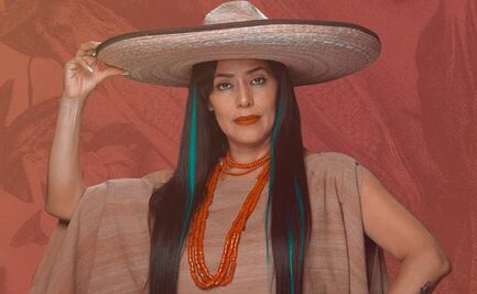 Lila Downs recibe reconocimiento como mujer ejemplo e inspiración 