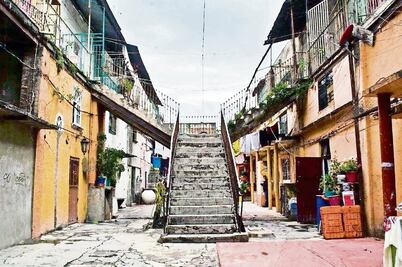 El patio de vecindad, crisol de la sociedad novohispana