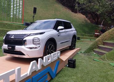 Mitsubishi Outlander PHEV 2023, la nueva generación llega a México