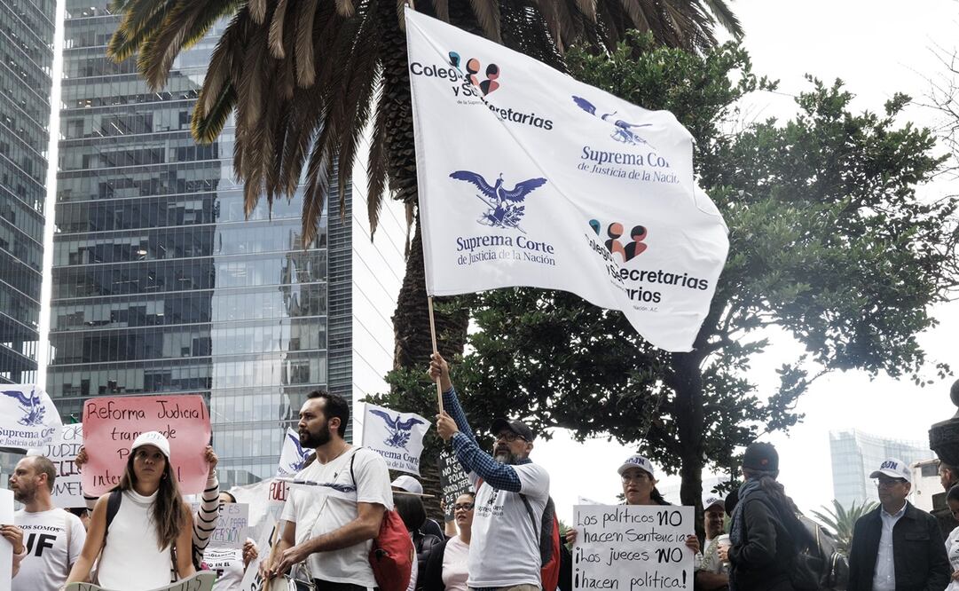 Marcha de trabajadores del Poder Judicial contra reforma judicial en CDMX. Foto: Yaretzy M. Osnaya / EL UNIVERSAL