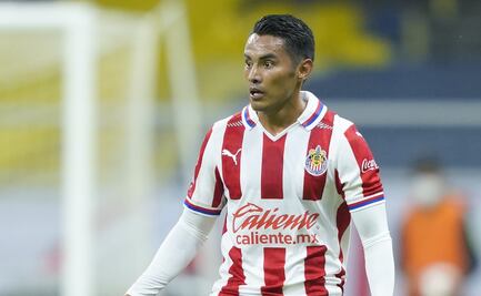 Chivas pone transferible al "Gallito" Vázquez, así ha sido su carrera