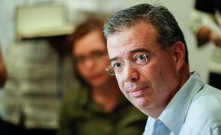 Nombran a Díaz de León el banquero central del año 2019 para América