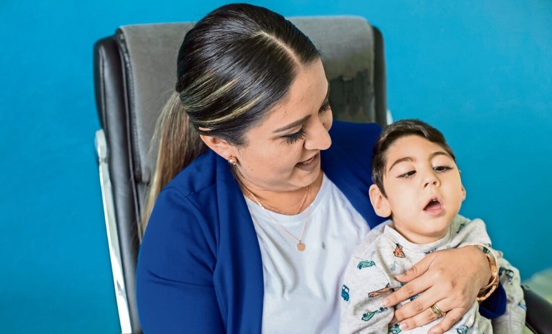 Margarita Durán afirma que vale la pena cada avance que presenta Diego en sus terapias, aunque el gasto sea muy elevado.