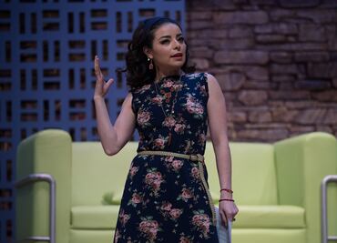 Violeta Isfel ni censurada ni hackeada, esta es la razón por la que bajó su foto sexy