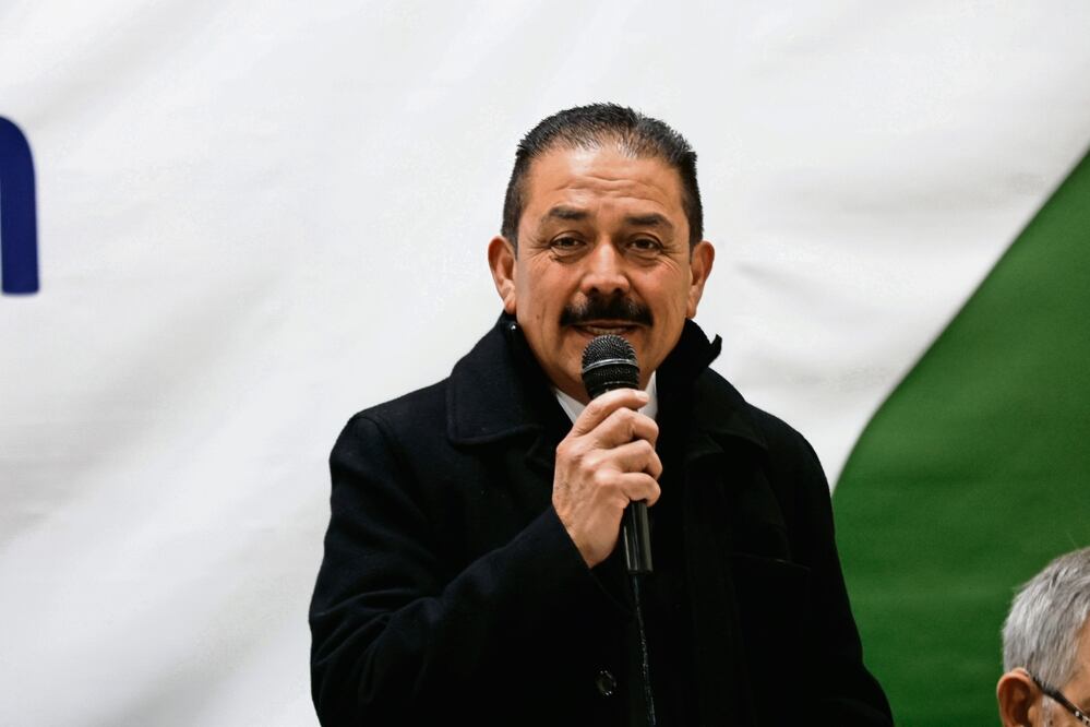 El secretario de Educación, Miguel Ángel Hernández, dijo que también se captará el agua de lluvia. Foto: Jorge Alvarado | El Universal