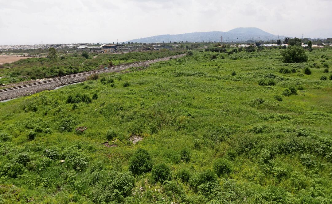 El proyecto contempla la subdivisión del terreno, las zonas industriales y de servicio, dijo el alcalde Adolfo Cerqueda. Foto: Hugo Salvador / EL UNIVERSAL