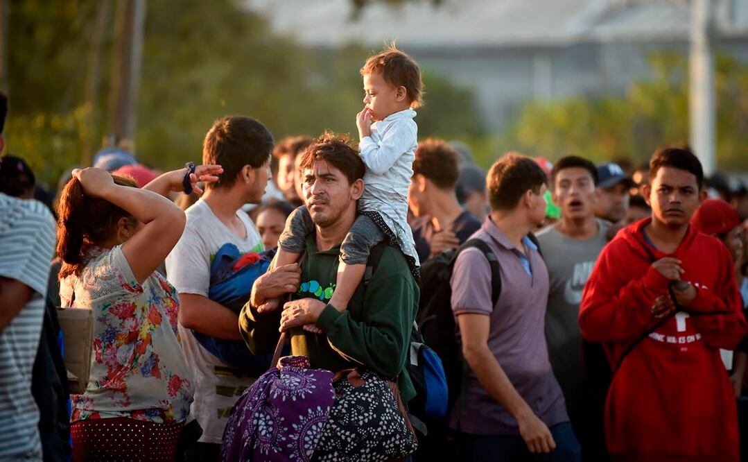 Mexicanos en la frontera de Chiapas con Guatemala. Foto: AFP