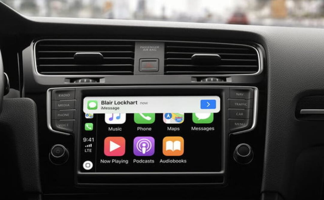 Junto con el soporte de terceros para aplicaciones de navegación, iOS 13.4 también agrega información de llamadas al tablero de CarPlay