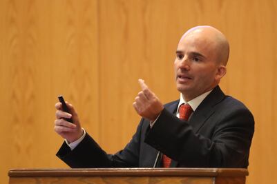 Peña Nieto lamenta muerte del padre del director de Pemex