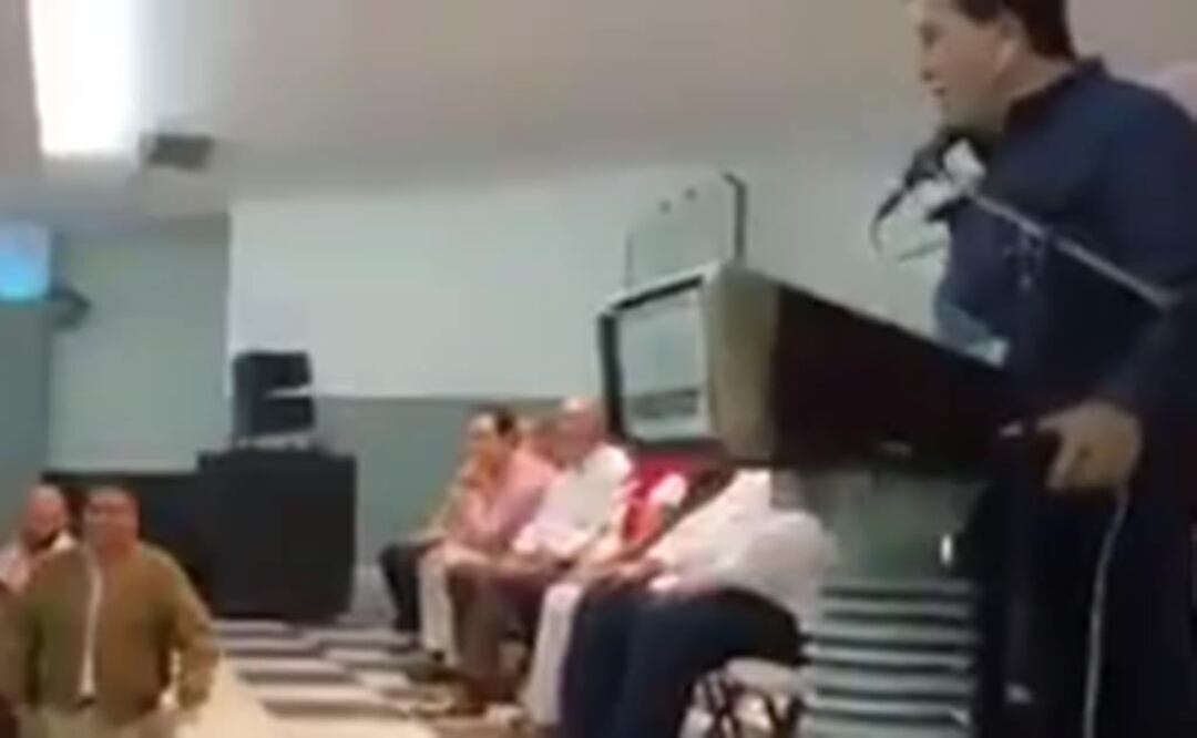 Durante el evento, Yunes corrió a una persona