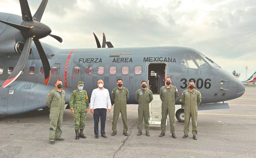 La Fuerza Aérea Mexicana fue la encargada de trasladar y entregar las vacunas que México donó a tres países latinoamericanos. Foto: Tomada de Twitter.