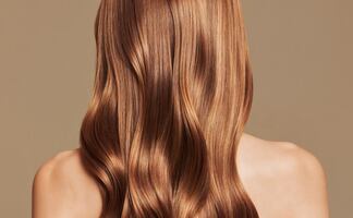 Envejecimiento del cabello: la nueva prioridad del cuidado capilar