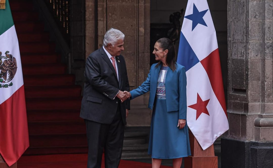 Presidenta Claudia Sheinbaum recibe a José Raúl Mulino, presidente de Panamá, en el Palacio Nacional este 15 de julio. Foto: Gabriel Pano EL UNIVERSAL