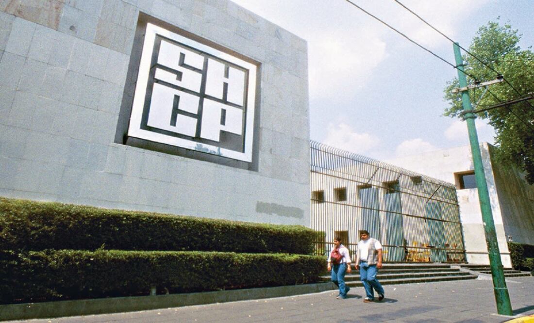 Arma Hacienda lista de bancos insolventes