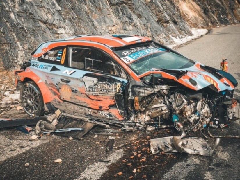 Campeón del WRC sufre terrible percance en Montecarlo