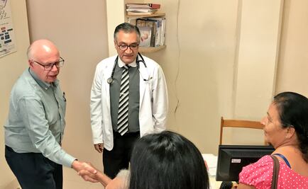 "No los vamos a dejar", dice Narro de visita en Juchitán