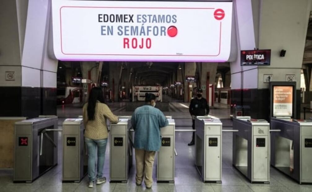 Quinceañeras, transporte público y restaurantes en la nueva normalidad, entre las mejores fotos de la semana