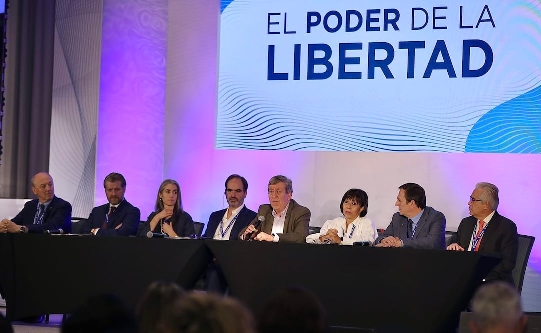 Roberto Rock, director del Grupo La Silla Rota, durante la 79 Asamblea General de la Sociedad Interamericana de Prensa.  Foto: Berenice Fregoso/EL UNIVERSAL