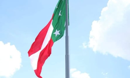 Izan la bandera de Yucatán después de 182 años