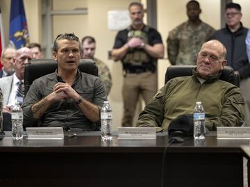 Jefe del Pentágono visita Guantánamo por primera vez; asegura que base es punto "crítico" para deportaciones