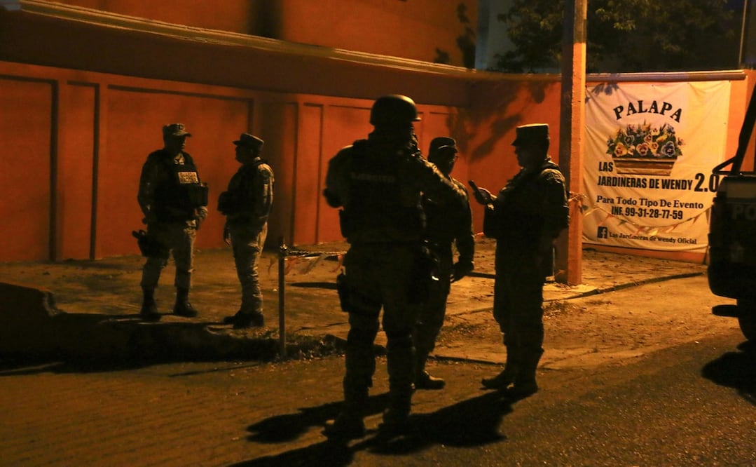 Los hechos ocurrieron alrededor de las 9 de la noche en la palapa denominada Las Jardineras de Wendy 2.0, ubicado a la altura del Fraccionamiento Santa Fe en Parrilla I, kilómetro 11 del municipio de Centro. Foto: Luma López / EL UNIVERSAL