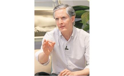 Del Mazo acuerda con Pemex abastecimiento del Valle de Toluca