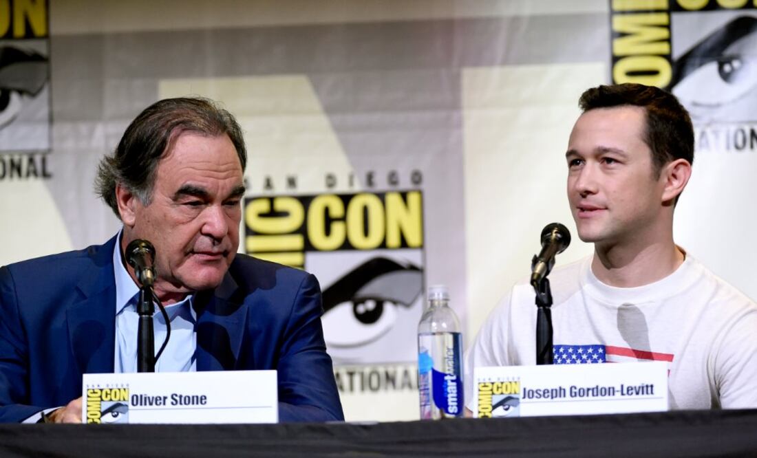 Oliver Stone y Joseph Gordon-Levitt comentaron su trabajo en "Snowden" FOTO: AP