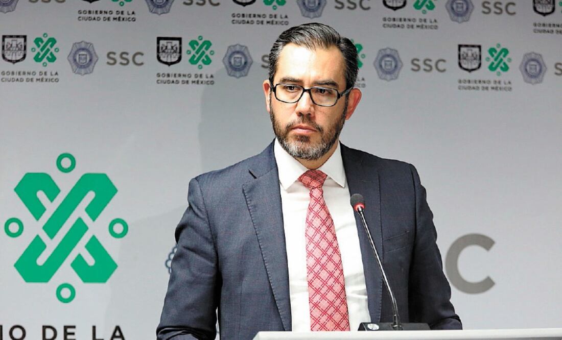 Jesús Orta, jefe de la policía, dice que no se debe utilizar ningún medio que pueda ser agresivo a cualquier otra persona, aunque sea en defensa propia (ARCHIVO EL UNIVERSAL)