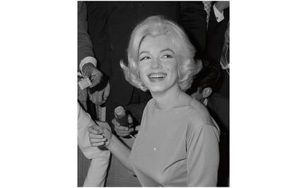 Subastan fotos de Marilyn Monroe y Blue Demon