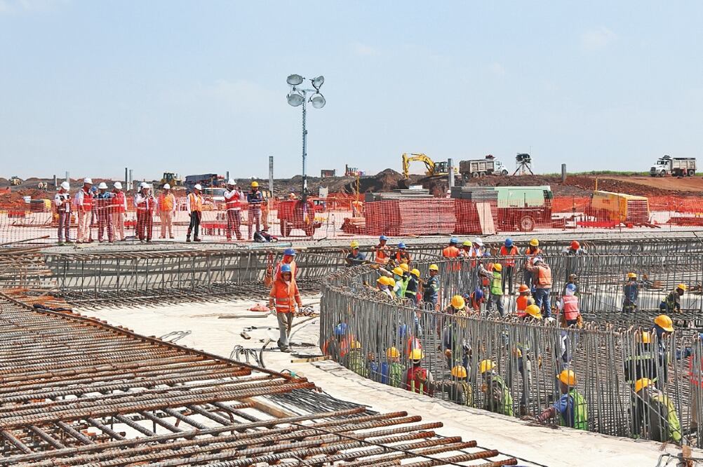 Cuando anunciaron el proyecto del NAICM, se dijo que tendría un costo de 169 mmdp, pero la cifra va en 212 mmdp, dice Rafael Hernández Soriano (ARCHIVO EL UNIVERSAL)