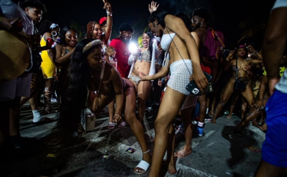 Decretan toque de queda en Miami Beach por aglomeraciones durante Spring Break