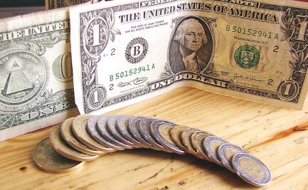 Peso mexicano termina en 19.97 unidades por dólar, su peor cierre de dos semanas