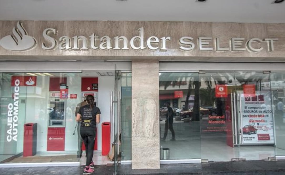 Según Santander, a partir de algoritmos inteligentes se podrán generar abonos en línea los cuales podrán ser definitivos o temporales, según sea el caso. Foto: Archivo. El Universal.