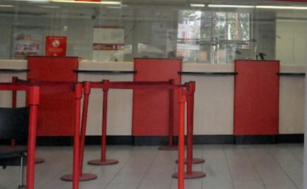 Hombre de la tercera edad acusa de presunto fraude millonario a trabajadores de banco en CDMX