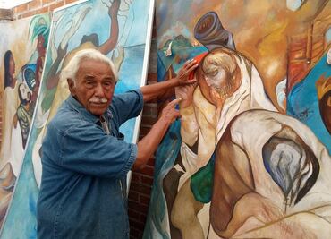 Plasman en murales las figuras de Cortés, Moctezuma y La Malinche