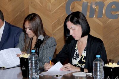 Álvaro Obregón firma acuerdo con Cinemex para convertir seis espacios en puntos violeta