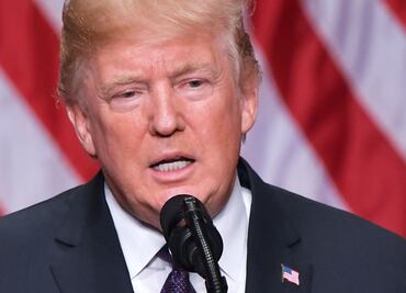 Trump sugiere que encarcelen a ex jefe del FBI y a asesora de Clinton