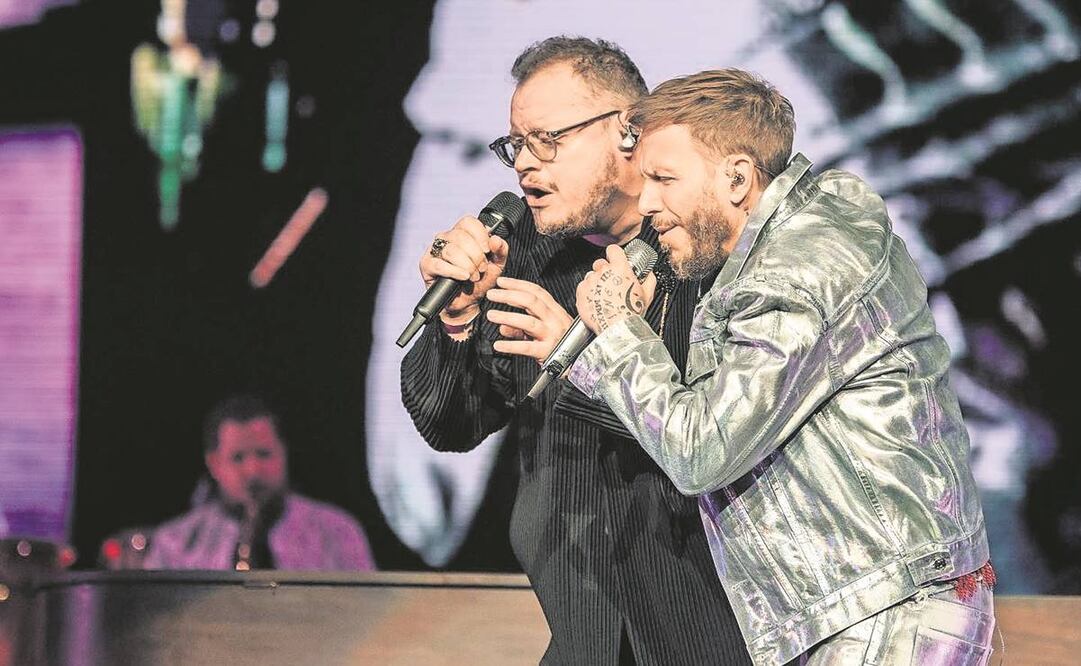 El dúo ofreció éxitos de sus inicios, así como temas de su nuevo álbum, Frecuencia. Foto: Vía Twitter @sinbandera