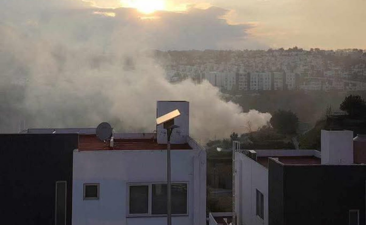 Incendio forestal en Atizapán de Zaragoza moviliza a servicios de emergencia