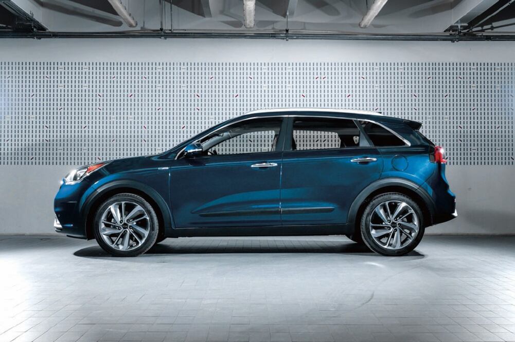 El modelo Niro se va a sumar a otros seis con los que la coreana KIA pretende lograr 45 mil ventas al cierre de 2016 (CORTESÍA KIA)