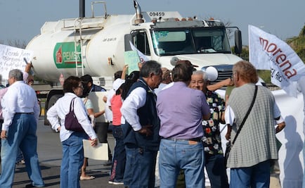 Transportistas protestan en Veracruz por gasolinazo