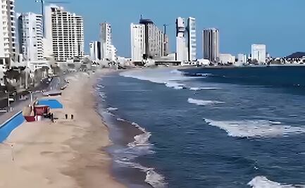 Pese a alertas por fuerte oleaje, rescatan a 10 bañistas en playas de Mazatlán; entre ellos tres menores procedentes de Coahuila 