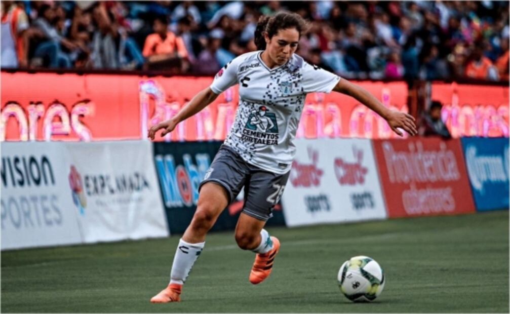 Jugadora del Pachuca alza la voz por el futbol femenil