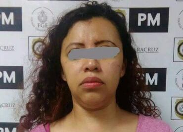 Ex funcionaria de Veracruz es detenida por ocultamiento de 13 cuerpos