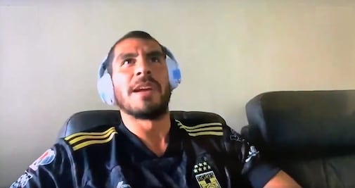 Nahuel Guzmán se luce como narrador en eLiga MX