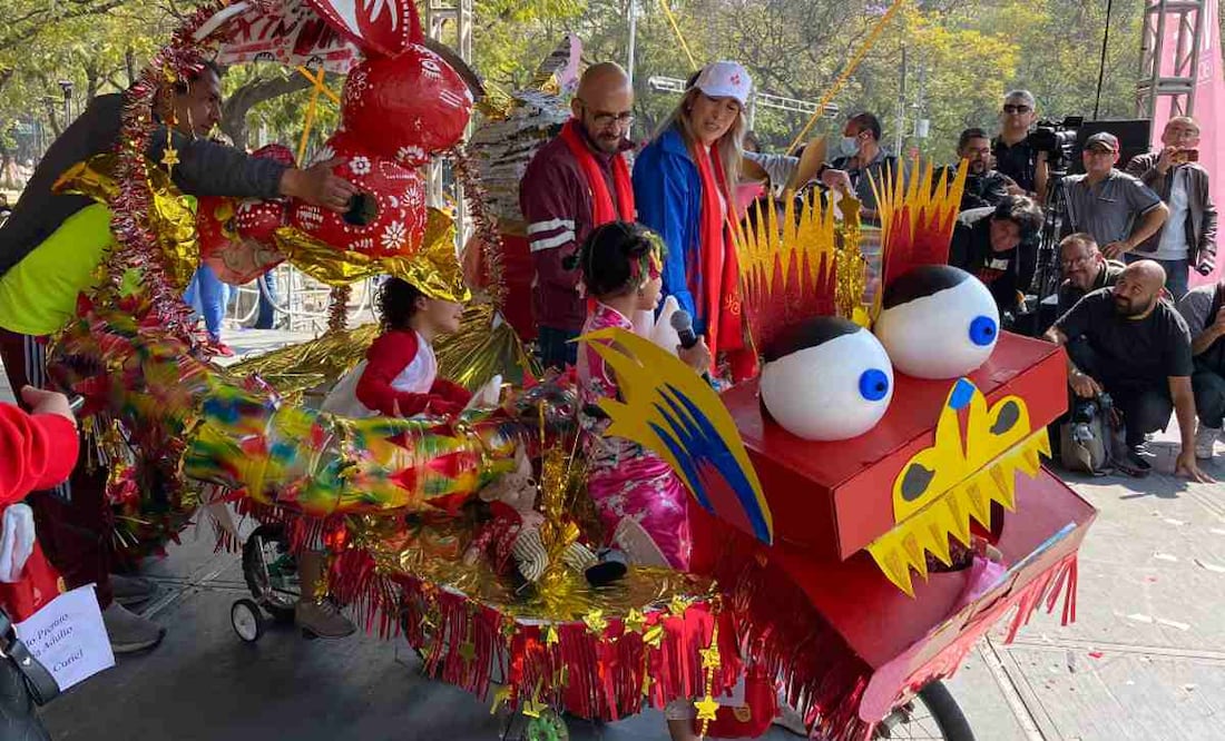 Niños y adultos pueden participar en el concurso de disfraces que celebra el Año Nuevo Chino. / Foto: Tomada de Twiiter @LaSEMOVI.