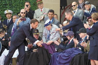 Homenajean a veteranos de Normandía