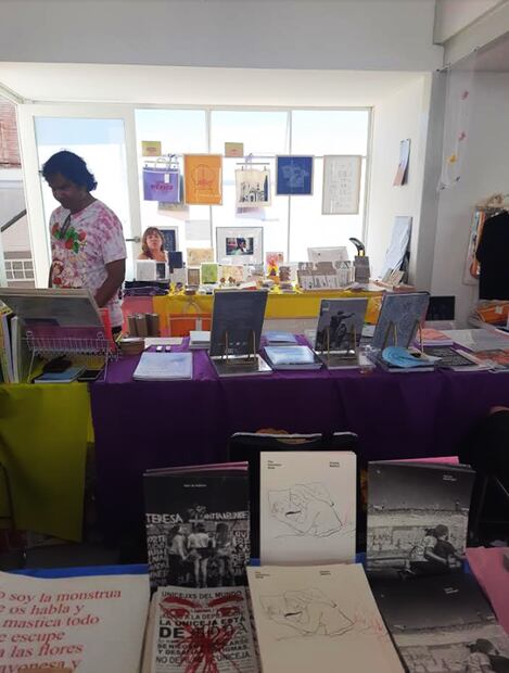 "Todo-mundo art book fair" es una feria de libros de arte que forma parte del circuito de las colonias Centro-Juárez.
Foto: EL UNIVERSAL / Frida Juárez